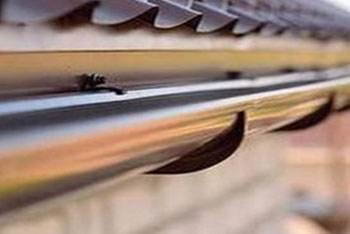 Top Quality Medina rain gutter repair in WA near 98039