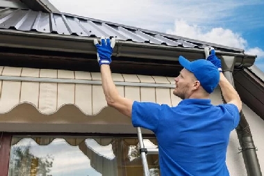 Expert Medina gutter installers in WA near 98039